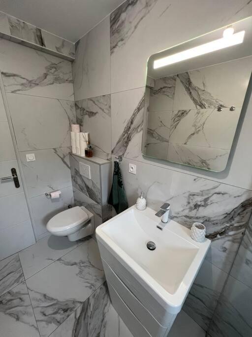 Bel Appartement Avec Parking Cabannes Extérieur photo